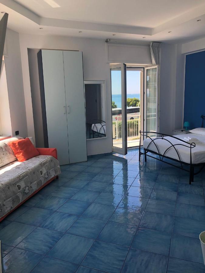 Blue Sea Salerno Ξενοδοχείο Εξωτερικό φωτογραφία